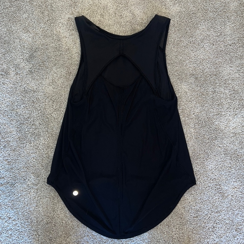 Lululemon black sleeveless top
